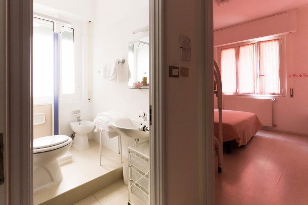 Hotel Giongo Spotorno Dış mekan fotoğraf