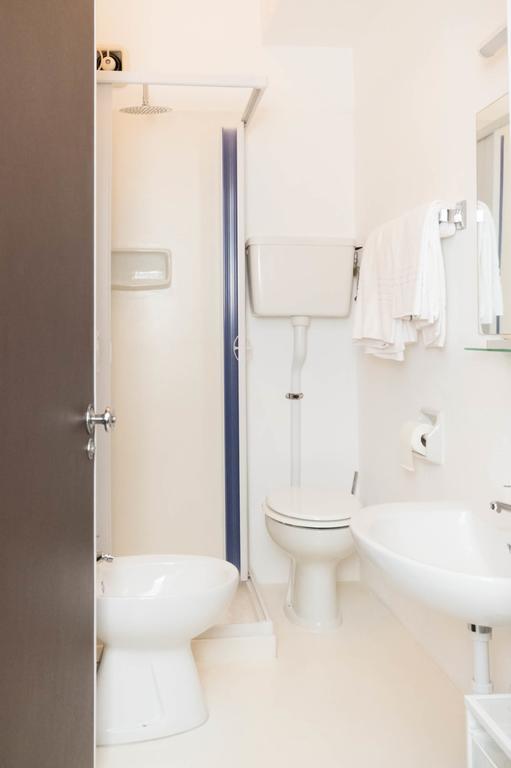 Hotel Giongo Spotorno Dış mekan fotoğraf
